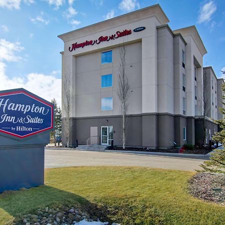 Hampton Inn & Suites Red Deer Penhold Esterno foto